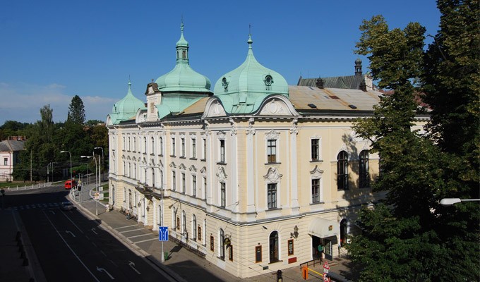 Hradecká kulturní a vzdělávací společnost s.r.o.