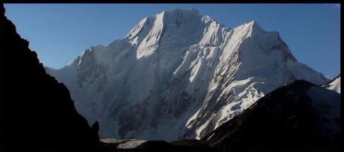 Výstup na Kohe Uparisína 6260m,  Velehory.cz